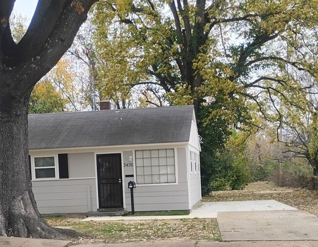 property at 3436 W Horn Lake Rd