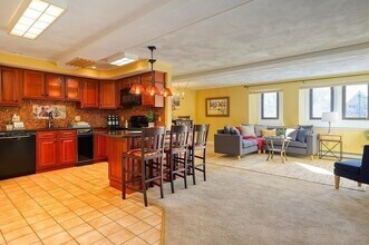 115 Washington St, Unit 2B in Winchester, MA - Building Photo - Building Photo