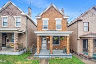 210 Lafayette Ave in Bellevue, KY - Building Photo