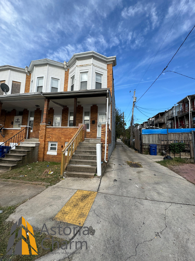 3206 Clarence Ave in Baltimore, MD - Foto de edificio - Building Photo