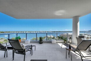 2 Water Club Way, Unit 601 in North Palm Beach, FL - Building Photo