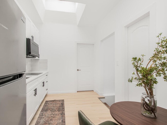 507 Weiher Ct in Bronx, NY - Building Photo - Building Photo