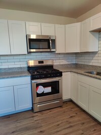 Northeastern Apts - ALL RENOVATED photo'