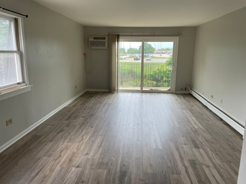 870 Trace Dr in Buffalo Grove, IL - Building Photo