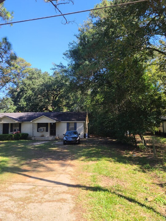 404 Lumpkin St, Unit A in Albany, GA - Building Photo