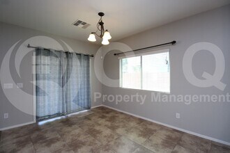 2749 E Rakestraw Ln in Gilbert, AZ - Building Photo - Building Photo