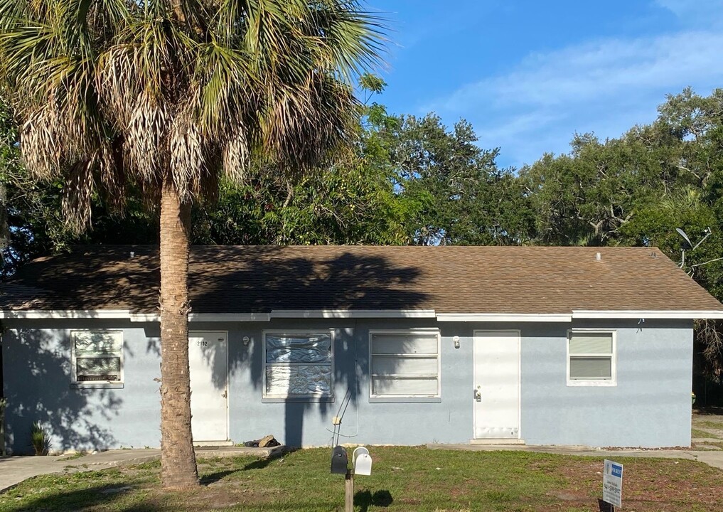 2130 N Orange Ave in Sarasota, FL - Building Photo