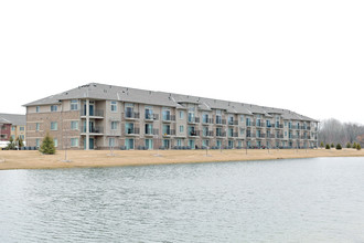 The Harbours Apartments - Phase II in Clinton Township, MI - Building Photo - Building Photo