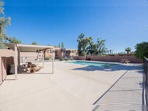 330 S Beck Ave in Tempe, AZ - Building Photo - Building Photo