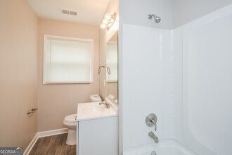 1534 Flicker Rd in Jonesboro, GA - Building Photo - Building Photo