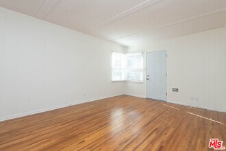 2594 Amherst Ave in Los Angeles, CA - Building Photo - Building Photo