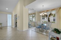 1208 Chelmsford Ct in Naples, FL - Foto de edificio - Building Photo