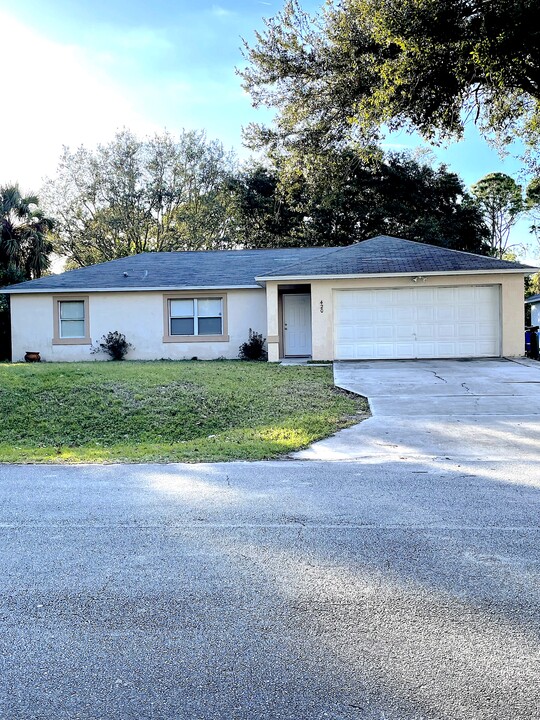 420 Fronda Ave SW in Palm Bay, FL - Building Photo