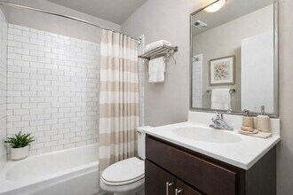 1471 N Milwaukee Ave in Chicago, IL - Building Photo - Building Photo