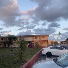 2651 NW 13th St in Miami, FL - Building Photo - Building Photo