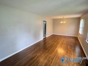 3909 N Brookline Cir NW in Huntsville, AL - Building Photo - Building Photo