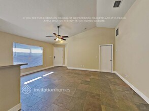 10517 Lakeside Vista Dr in Riverview, FL - Building Photo - Building Photo