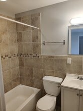 1621 W Oxford St in Philadelphia, PA - Foto de edificio - Building Photo