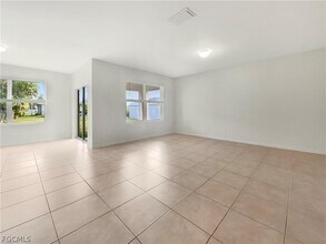 131 NE 23rd Pl in Cape Coral, FL - Building Photo - Building Photo