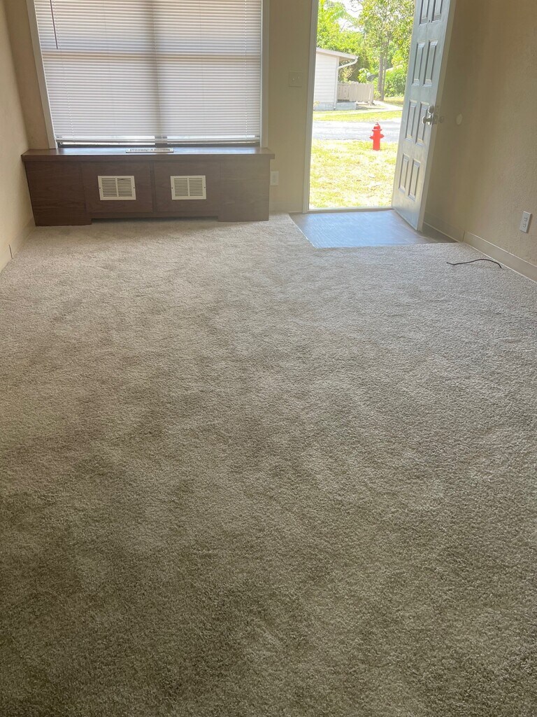 Oak Gardens Apartments in Hollywood, FL