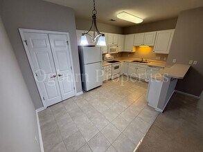 6981 Hanesbrook Cir in Clemmons, NC - Building Photo - Building Photo