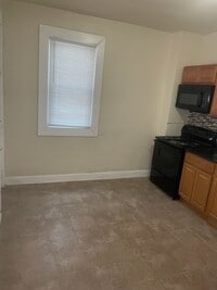 3908 Edmondson Ave photo'