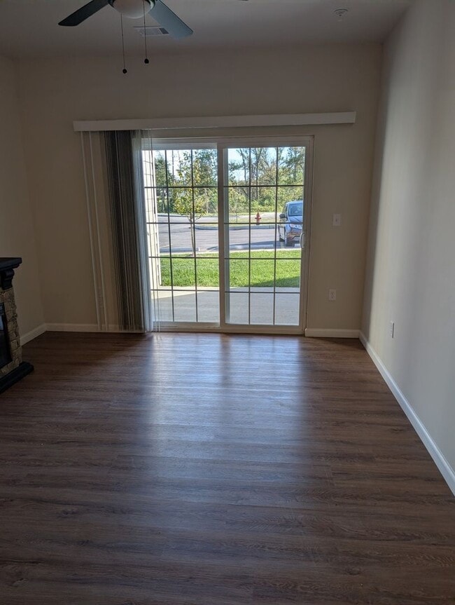 property at 117 Harmony Mdws Ct