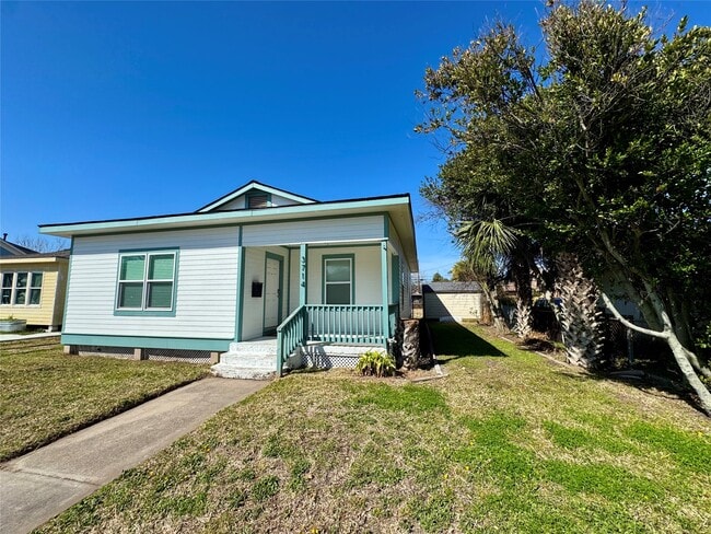 3714 Avenue S 1/2 in Galveston, TX - Building Photo - Building Photo