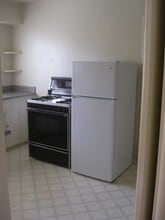 402 N Santa Ana Ave in Modesto, CA - Building Photo - Building Photo