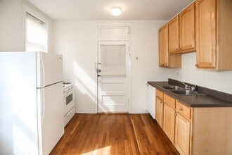 3523 N Broadway, Unit 3E in Chicago, IL - Building Photo - Building Photo