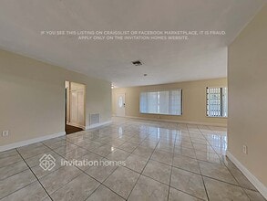 6221 SW 62nd Terrace in South Miami, FL - Building Photo - Building Photo