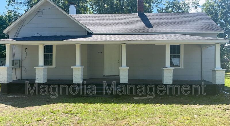 1218 Railroad Rd in Henderson, NC - Building Photo