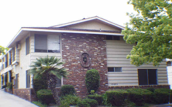 13602 Penn St in Whittier, CA - Building Photo