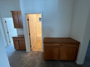 5539 Lilyview Way in Elk Grove, CA - Building Photo - Building Photo