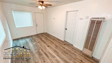 304 Woodrow Ave in Bakersfield, CA - Building Photo - Building Photo