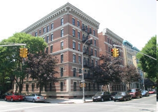 St. James Court in Brooklyn, NY - Foto de edificio - Building Photo