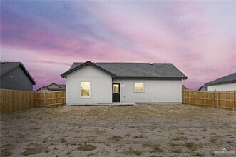 1604 Unity Dr in Mercedes, TX - Building Photo - Building Photo