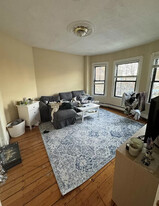 1512 Tremont St, Unit 2 Apartamentos