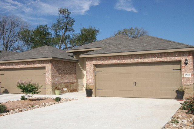 2609 Pahmeyer Rd-Unit -1 in New Braunfels, TX - Building Photo