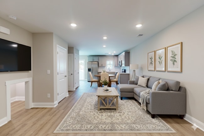 1292 Champions Rst Rd in Lugoff, SC - Foto de edificio - Building Photo