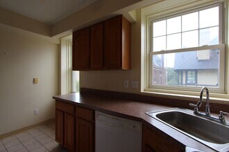 524-526-526 St James Pl in Pittsburgh, PA - Building Photo - Building Photo