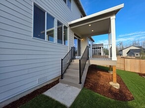 10476 SE Heritage Rd in Happy Valley, OR - Building Photo - Building Photo