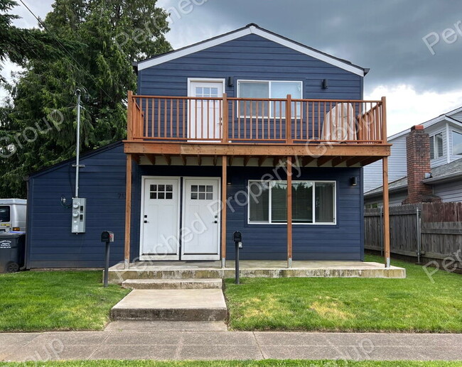 property at 7136 N Amherst St