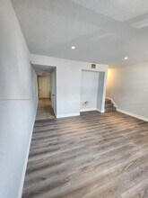 1701 N Treasure Dr in North Bay Village, FL - Building Photo - Building Photo