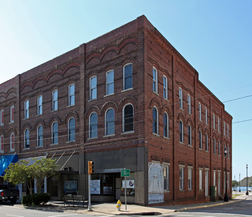 189-195 Main St in Washington, NC - Building Photo