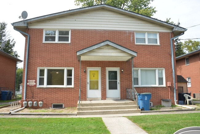 property at 121 S 18th St
