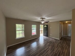 521 Dogwood Dr in Odenville, AL - Building Photo - Building Photo