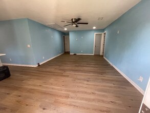 2631 Canary Dr in Dallas, TX - Building Photo - Building Photo