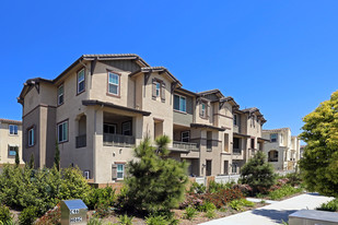 Tesoro at Vista del Sur Apartments