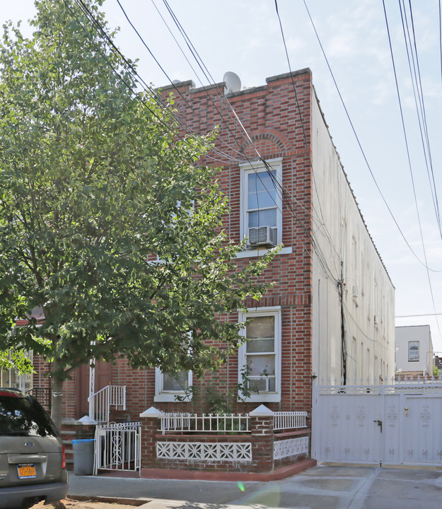 10848 38th Ave in Corona, NY - Building Photo